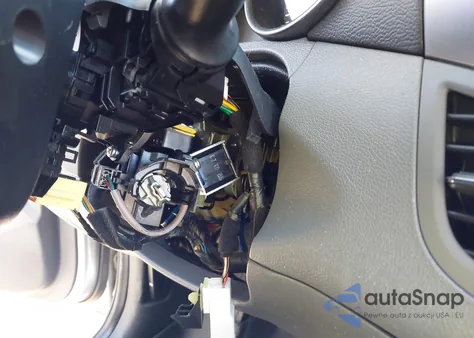 2013 Hyundai Elantra Gls z USA, uszkodzony, nr VIN 5NPDH4AE1DH187382